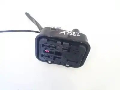 Second-hand car spare part FUSE BOX UNIT for VOLKSWAGEN GOLF V (1K1)  OEM IAM references 15345211  1K0937701A