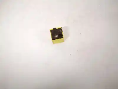 Second-hand car spare part relay for rover rover 75 (rj) 2.5 kv6 club oem iam references ywb10012  v23134-b52-x127