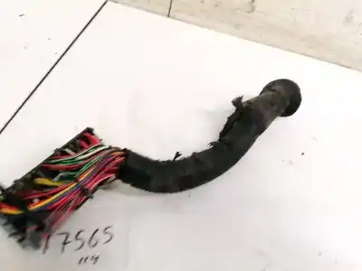 Second-hand car spare part fuse box unit for kia carens 2.0 crdi ex monovolumen oem iam references   