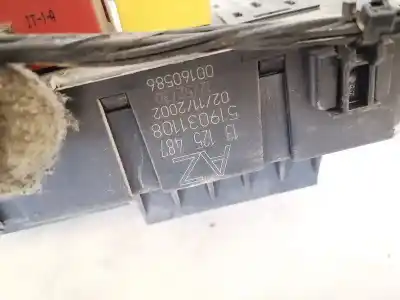 Second-hand car spare part fuse box unit for opel vectra c caravan 2.0 dti oem iam references 13125487  13125487az, 519031108
