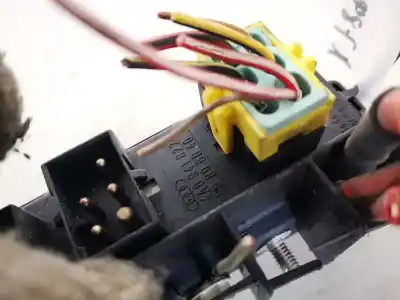 Second-hand car spare part fuse box unit for audi a6 avant (c4) 2.5 tdi oem iam references 4a0941822  