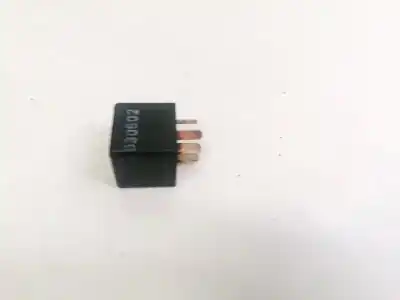 Pezzo di ricambio per auto di seconda mano relè per audi a6 avant (c4) 2.5 tdi riferimenti oem iam 443951253aa  