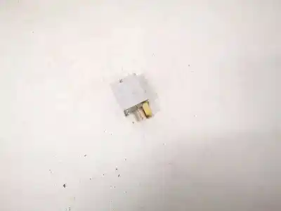 Peça sobressalente para automóvel em segunda mão relé para automóvel por toyota corolla verso (r1) 2.0 d-4d luna referências oem iam 9008087019