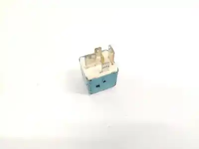 Pezzo di ricambio per auto di seconda mano relè per toyota corolla (e12) 2.0 d-4d linea luna berlina riferimenti oem iam 1567002230  1567002230