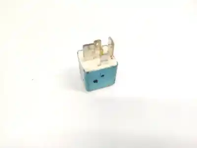 Pezzo di ricambio per auto di seconda mano relè per toyota corolla (e12) 2.0 d-4d linea luna berlina riferimenti oem iam 1567002230  1567002230