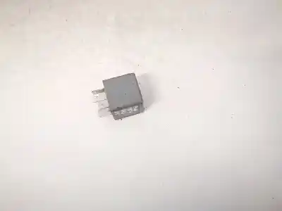 Second-hand car spare part relay for audi a6 c5 (4b2, 4b4) 2.5 tdi oem iam references 8d0951253a  v23134-b52-x301