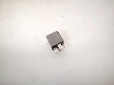 Second-hand car spare part relay for audi a6 c5 (4b2, 4b4) 2.5 tdi oem iam references 141951253b  v23134-b52-x227