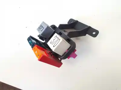 Second-hand car spare part fuse box unit for volkswagen passat variant (3b6) 1.9 tdi oem iam references 4b1937503  