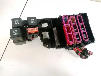 Second-hand car spare part fuse box unit for audi a5 cabriolet (8f7) 3.0 tdi quattro oem iam references 8k0971845a