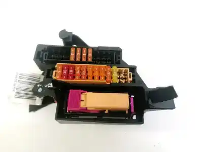 Second-hand car spare part fuse box unit for audi a5 cabriolet (8f7) 3.0 tdi quattro oem iam references 8k2971845b