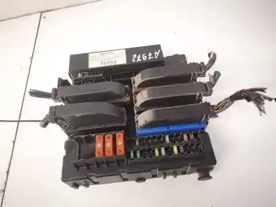 Pièce détachée automobile d'occasion boîtes à fusibles pour opel vectra c (z02) 2.2 dti 16v (f69) références oem iam 13125489  13125489bb, 519033104
