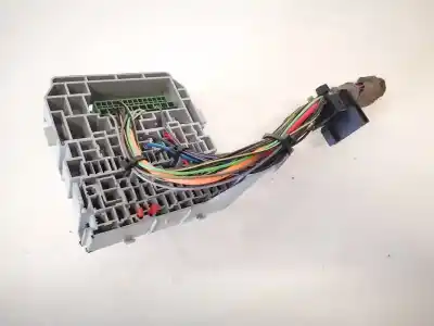 Second-hand car spare part fuse box unit for opel meriva b 1.7 16v cdti oem iam references 93363150  