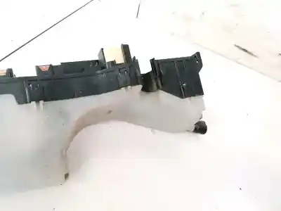 Second-hand car spare part fuse box unit for toyota corolla (e11) 2.0 d-4d linea sol oem iam references   