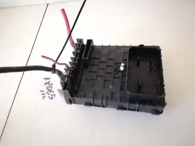 Peça sobressalente para automóvel em segunda mão caixa de fusíveis e relés por seat altea (5p1) 1.6 referências oem iam 1k0937125