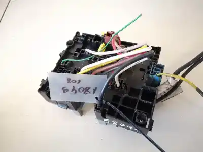 Second-hand car spare part fuse box unit for peugeot partner (s2) 1.9 diesel oem iam references 9628024480  