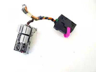 Second-hand car spare part fuse box unit for opel meriva b 1.7 16v cdti oem iam references 13100504  