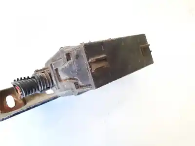 Second-hand car spare part fuse box unit for opel meriva b 1.7 16v cdti oem iam references 93393749  