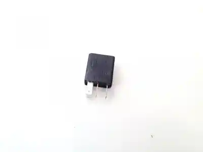 Second-hand car spare part relay for opel meriva b 1.7 16v cdti oem iam references 24435922
