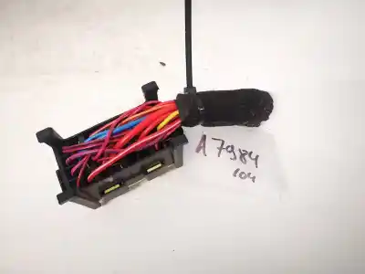 Second-hand car spare part fuse box unit for kia carens 2.0 crdi ex monovolumen oem iam references   