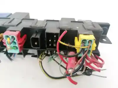Pezzo di ricambio per auto di seconda mano scatola relè/fusibili per audi a8 (d2) 2.5 tdi riferimenti oem iam 4a0941822  896046