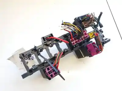 Second-hand car spare part fuse box unit for audi 80 b4 avant (8c5) 1.9 tdi oem iam references   