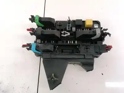 İkinci el araba yedek parçası röle/sigorta kutusu için opel astra h caravan 1.7 16v cdti oem iam referansları 13115937  329510614