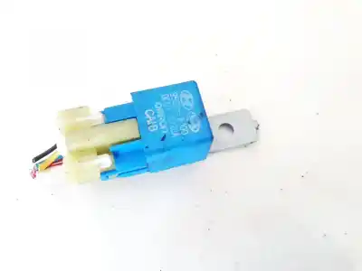 Pezzo di ricambio per auto di seconda mano  per KIA CEED, I 2006.12 - 2010.05  Riferimenti OEM IAM 952251F100  95225-1F100