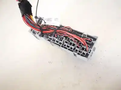 Second-hand car spare part fuse box unit for opel meriva b 1.7 16v cdti oem iam references   