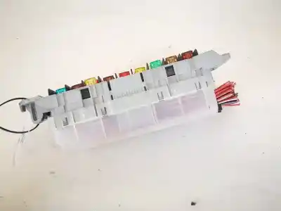 Second-hand car spare part fuse box unit for opel meriva b 1.7 16v cdti oem iam references 93363136  