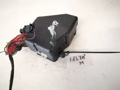 Second-hand car spare part fuse box unit for audi a4 avant (8e) 2.5 tdi (120kw) oem iam references    Second-hand car spare part fuse box unit for audi a4 avant (8e) 2.5 tdi (120kw) oem iam references
