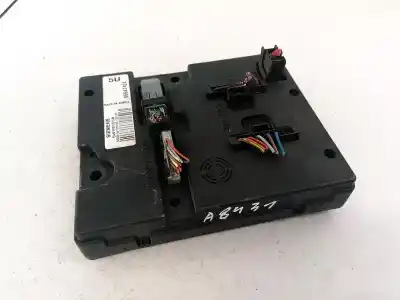 Pezzo di ricambio per auto di seconda mano scatola relè/fusibili per chevrolet epica 2.5 cat riferimenti oem iam 5wy8155b