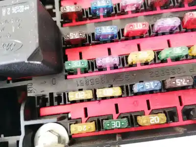 Second-hand car spare part fuse box unit for ford fiesta (cbk) 1.4 16v cat oem iam references 1355851  1355852