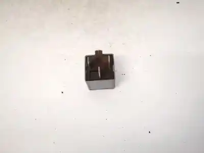 Second-hand car spare part relay for audi a6 avant (4b5) 1.9 tdi oem iam references 8d0951253a  