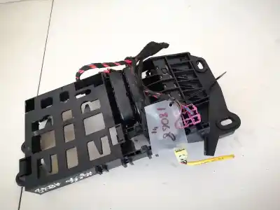 Second-hand car spare part fuse box unit for audi a6 avant (4f5) 2.7 tdi oem iam references   