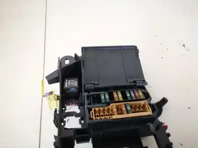 Second-hand car spare part fuse box unit for audi a6 avant (4f5) 2.7 tdi oem iam references   