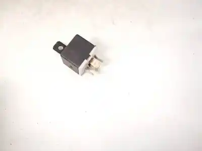 Pezzo di ricambio per auto di seconda mano relè per audi 80 b4 avant (8c5) 1.9 tdi riferimenti oem iam type23  