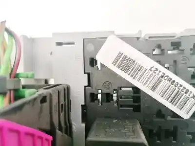 Second-hand car spare part fuse box unit for opel meriva 1.6 cat (z 16 se / l55) oem iam references 93363150  