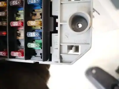 Second-hand car spare part fuse box unit for opel meriva b 1.7 16v cdti oem iam references 93363136  