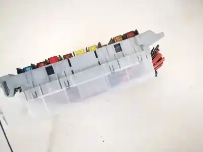 Second-hand car spare part fuse box unit for opel meriva b 1.7 16v cdti oem iam references 93363136  