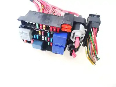 Pièce détachée automobile d'occasion boîtes à fusibles pour renault scenic ii 1.9 dci diesel références oem iam   