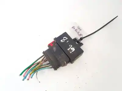 Pezzo di ricambio per auto di seconda mano relè per citroen c4 i (lc_) 1.6 hdi riferimenti oem iam 240107   Pezzo di ricambio per auto di seconda mano relè per citroen c4 i (lc_) 1.6 hdi riferimenti oem iam 240107