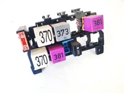 Pezzo di ricambio per auto di seconda mano  per AUDI A6 AVANT (4F5)  Riferimenti OEM IAM 4F937503  