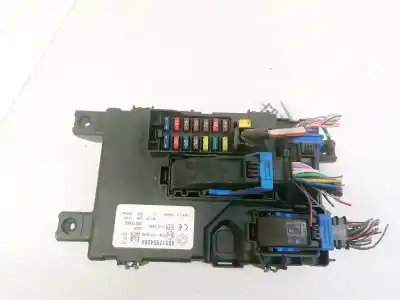 Pezzo di ricambio per auto di seconda mano Scatola Relè/fusibili per FIAT GRANDE PUNTO (199) 1.4 CAT Riferimenti OEM IAM 00517954280  C096, 28074602