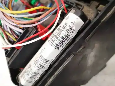Pezzo di ricambio per auto di seconda mano scatola relè/fusibili per citroen c3 i (fc_, fn_) 1.4 hdi riferimenti oem iam 9643498880  s118470003e Pezzo di ricambio per auto di seconda mano scatola relè/fusibili per citroen c3 i (fc_, fn_) 1.4 hdi riferimenti oem iam 9643498880  s118470003e