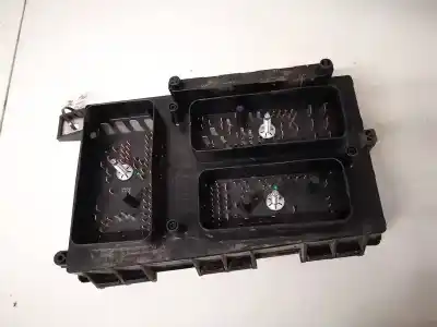 Second-hand car spare part fuse box unit for opel astra h caravan 1.7 16v cdti oem iam references 743381  1534937