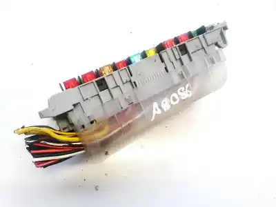 Second-hand car spare part fuse box unit for opel meriva b 1.7 16v cdti oem iam references 93332762  93363136