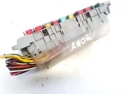 Second-hand car spare part fuse box unit for opel meriva b 1.7 16v cdti oem iam references 93332762  93363136