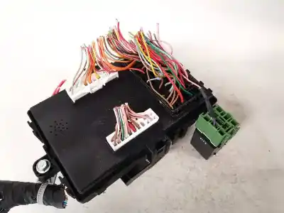 Second-hand car spare part fuse box unit for chevrolet aveo 1.4 cat oem iam references 96651966  