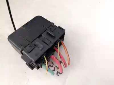 Second-hand car spare part fuse box unit for renault scenic ii 1.9 dci diesel oem iam references   