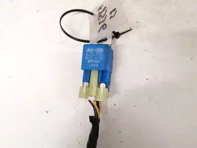 Pezzo di ricambio per auto di seconda mano  per KIA CEED, I 2006.12 - 2010.05  Riferimenti OEM IAM 952251F100  95225-1F100